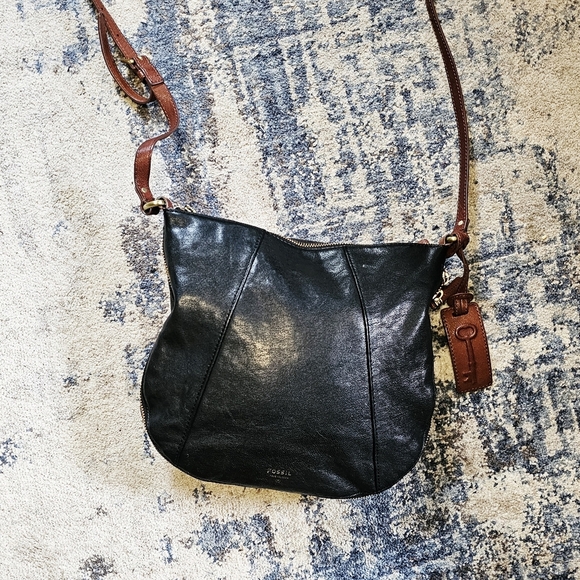 Fossil Black expandable color block Leather Crossbody Bag - Picture 11 of 13